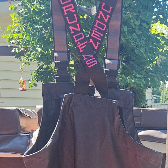 Women's Grunden Black Neptune Bib with Pink shoulder strap trim, Small - Picture 13 of 16